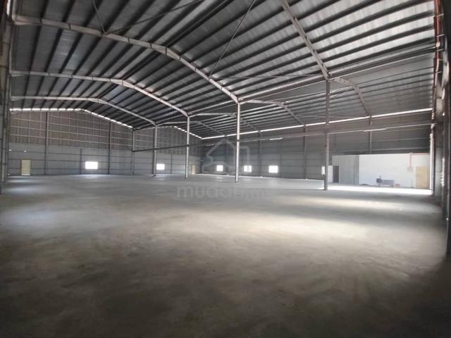 Low Price 📍 Pengkalan Ipoh Warehouse / Factory - Covered with awning 1