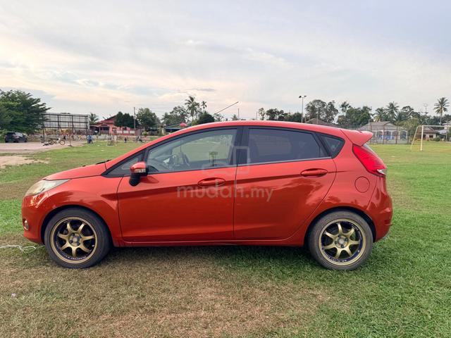 2013 Ford FIESTA 1.5 SPORT (A) - 4
