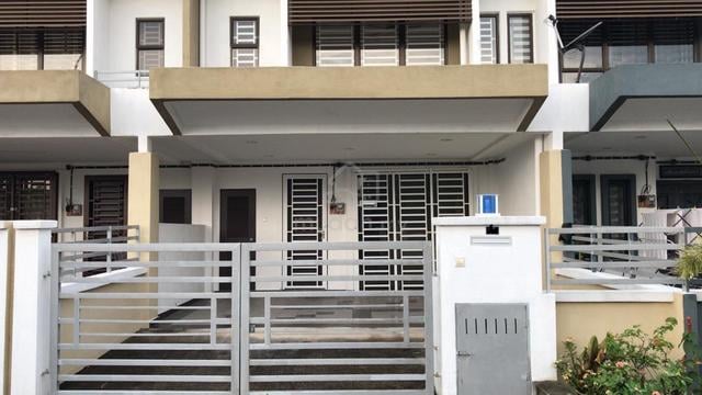 Bandar Putera 2, Shah Alam, Double Storey House 1