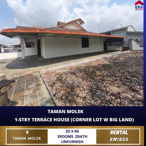 Taman Molek 1-stry Corner w Big Land House For Rent 1