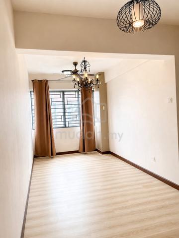 Main Place Residence 1