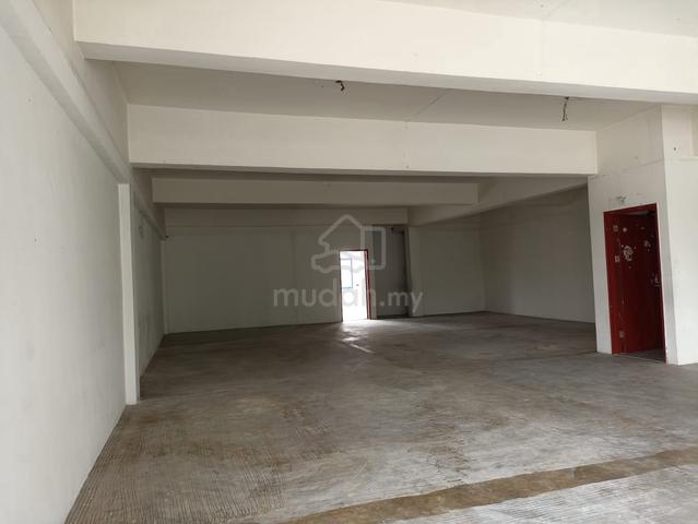 Permas Jaya 4 Storey Shoplot Rent Whole Unit 1