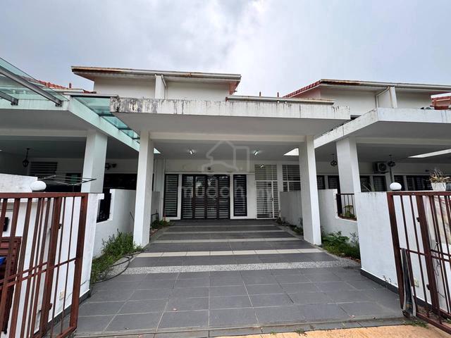FACING OPEN, 5R5B Double storey Superlink Nukilan 3B Alam Impian 1