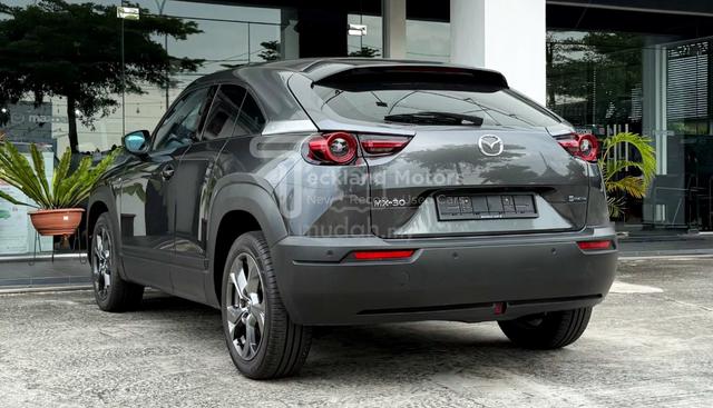 2022 Mazda MX-30 EV High E-Skyactive 8k KM Only - 4