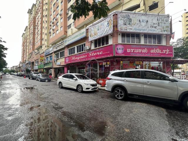 Puchong 2sty corner shop 6% ANCHOR TENANT 1