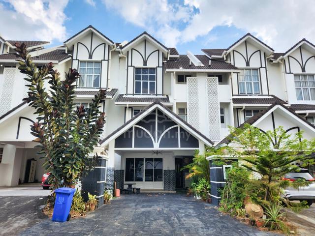 CANTIK & FULLY FURNISHED 3 Storey Terrace Anjung Sari Setia Alam 1