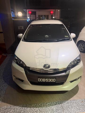 2013 Toyota WISH 1.8 S SPORT SPECS PADDLESHIFT - 1