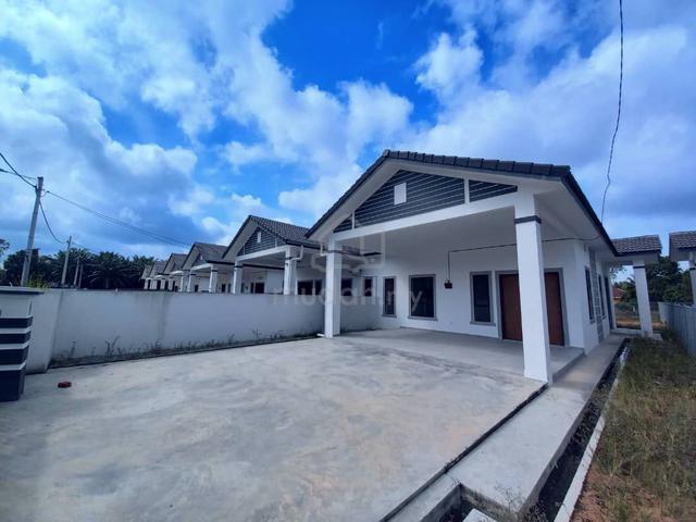 {BRAND NEW}  Semi-D Single Storey Near Town Muar 1