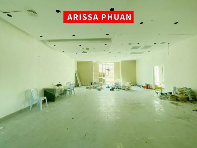 First Floor Office Space / Retail Shop for Rent – Prime Location 1