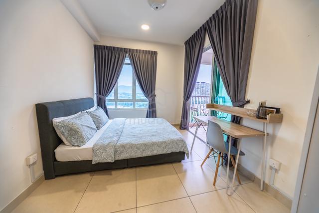 (FEMALE) Master Balcony + Private Bathroom @ Residensi Suasana Damai 2