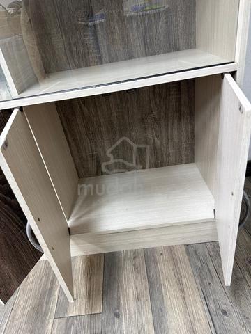 Cabinet - photo 3 of 3