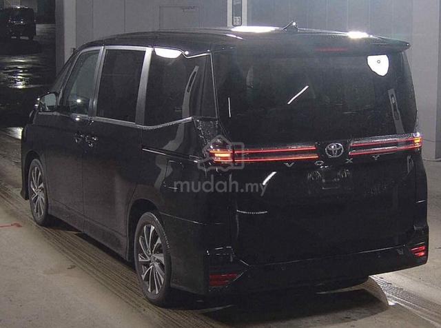 READY STOCKš„2023 Toyota VOXY 2.0 S-Z - 2