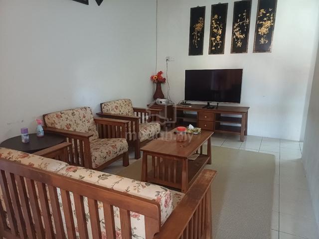 single storey terrace house  1