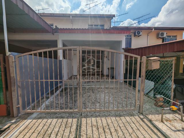 Taman Perwira Jaya Double storey medium cost house for rent Kluang  1