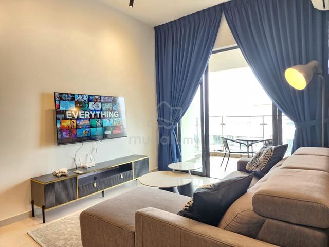 Bay Point @ Country Garden Danga Bay 1