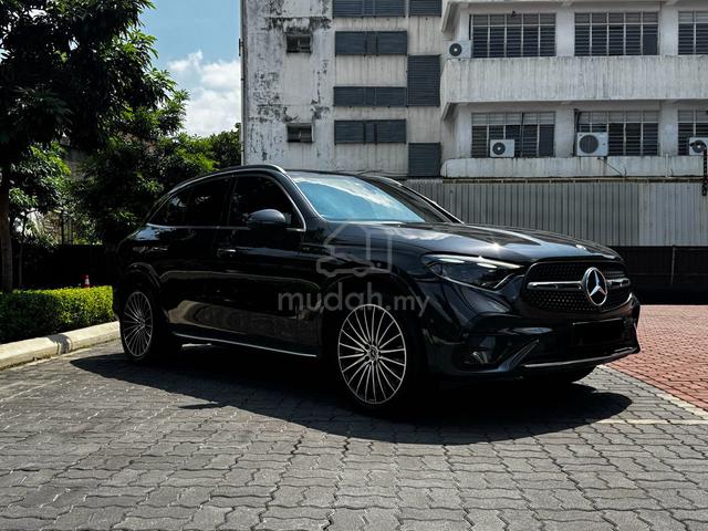 Mercedes Benz GLC300 AMG LINE UNDER MB WARRANTY - 3
