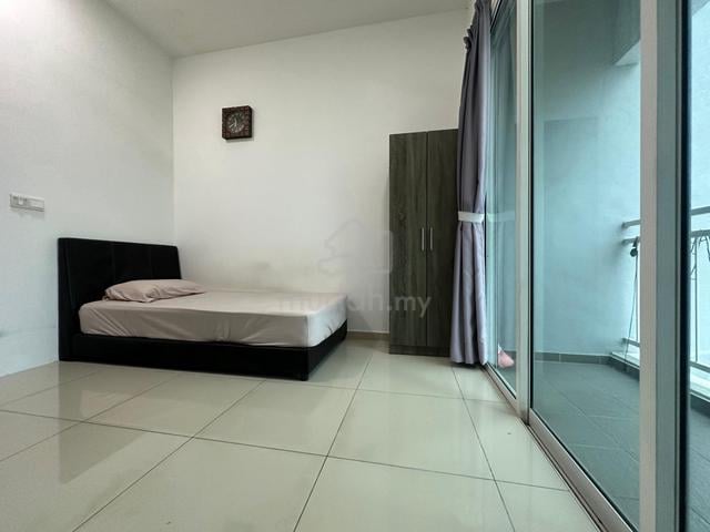 Cozy Balcony Room For Rent @ Solaria Residence, Bayan Lepas 1