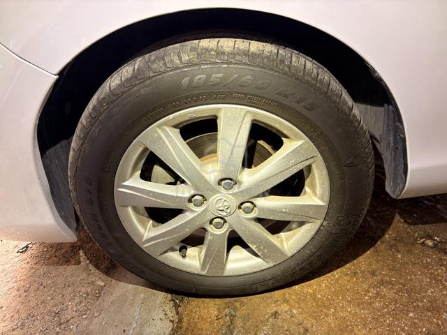 2013 Toyota PRIUS C 1.5 (HYBRID) (A) - 5