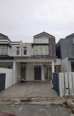 FACING PARK, 2 Storey Superlink house, Cherry Hill Park,Puncak Alam 1