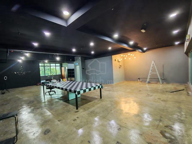 Bangi Gateway Street Mall 2nd Floor NO LIFT Office Facing Road 1