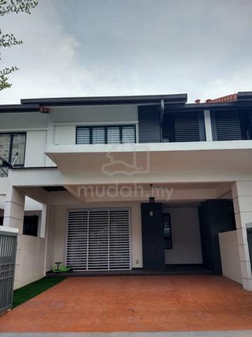 Rumah teres Double Storey Terrace Alam Sari, Puisi, Bangi 1