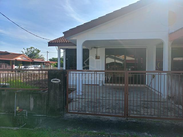 Rumah Corner Lot Luas – Taman Lagenda, Padang Serai 1