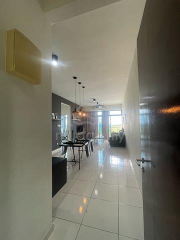 Sky Gardens Residences 4