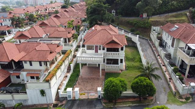 [Exclusive] Freehold 2-Storey Bungalow at Sejati Hill Villa, Kajang 1