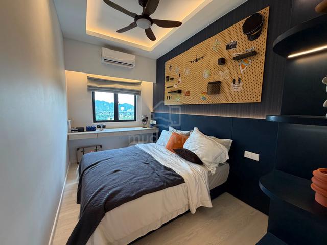 Selangor Selayang Freehold 3-Storey Terraced House For Sale 1