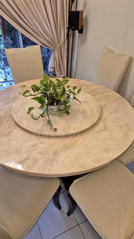 Elegant Round Marble Dining Table with 6 chairs - photo 3 of 6