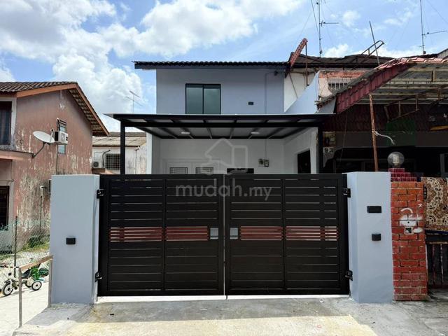Double Storey Low Cost End Lot for sale @ Saleng Kulai, well Renovate 1
