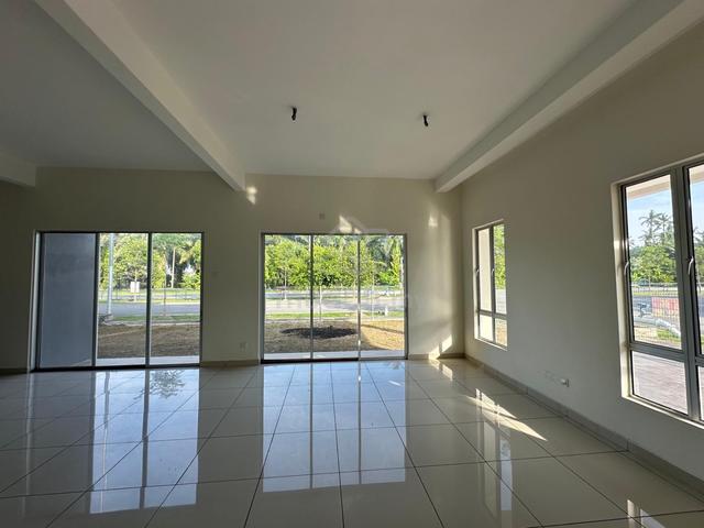 2-Storey Corner Lot @ Sungai Pelek – Near KLIA, Freehold 46x61 2