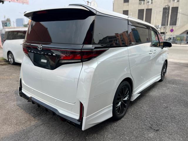 2024 Toyota Vellfire 2.4 ZP Original GR Bodykit - 4
