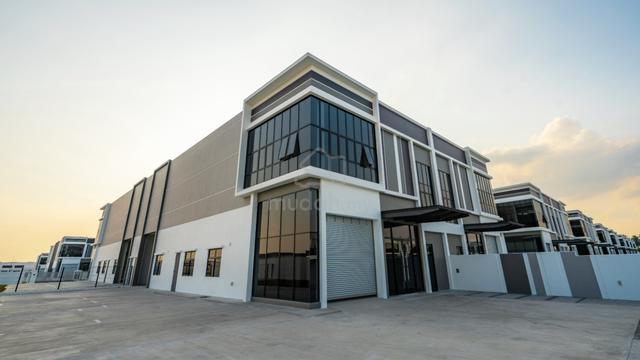 [Largest Industrial Park with Gated Guarded] Highway 20mins from Nilai 1