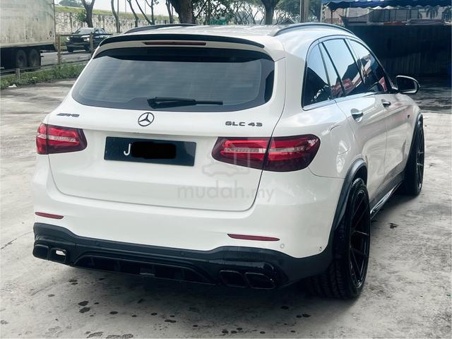 Offer!!! 2018 Mercedes Benz GLC43 3.0 AMG (A) - 2