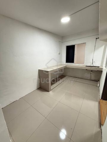Skudai Baru, Jalan Hang Kasturi, 1"Storey 22x70 4Bed Room Selesa Jaya 3