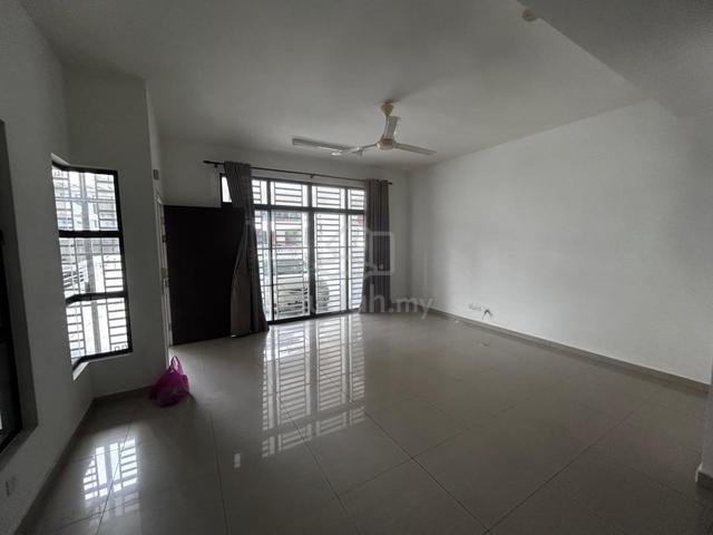 Solok Nuri Setia Pearl Island 3 Storey Terrace Bayan Lepas Penang 1