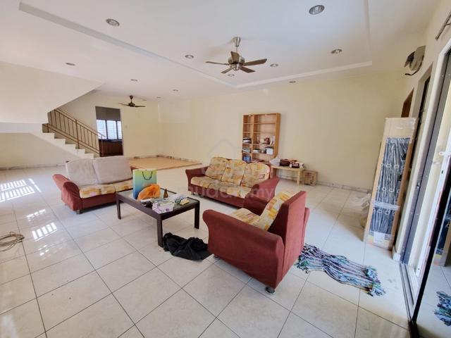 Double Storey House FOR SALE Bandar Nusaputra Puchong G&G End Lot Land 1