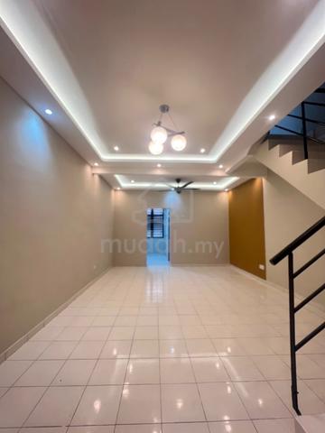 Lagenda 60 Putra Kulai FULLY RENOVATED✅BELOW MARKET💯GOOD LOCATION✅ 1
