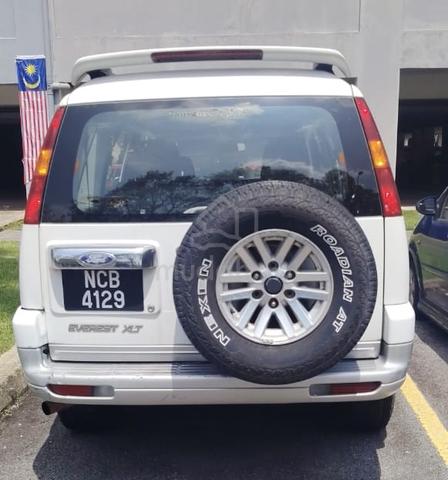 Ford EVEREST 2.5 XLT 4X2 (A) - 2