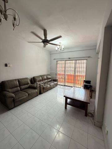 Taman Anggerik Villa 1