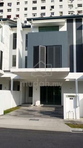 3 Storey Superlink House Laman Bayu Bukit Jalil KL 1