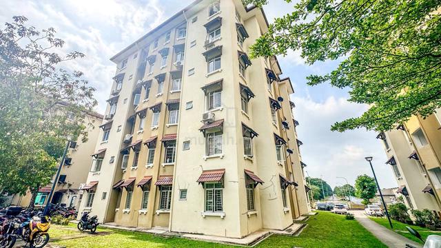 Seri Ixora Apartment 1