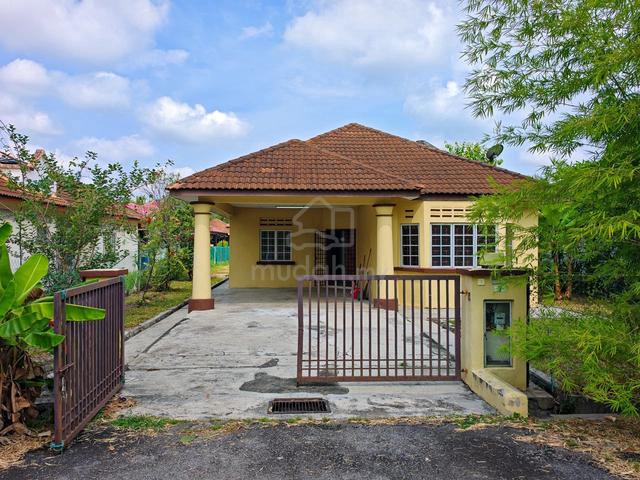 Single Storey Bungalow, Jalan Angkasa, Bandar Mahkota, Banting 1