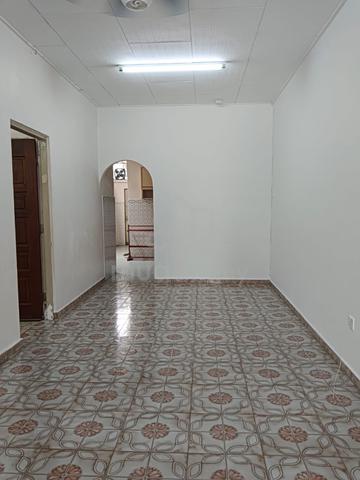 Single Storey Terrace,Greenlane 1