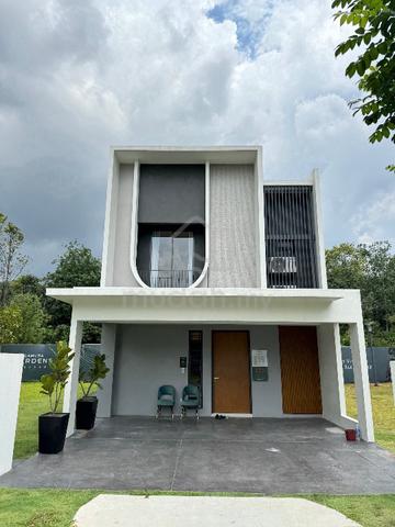 Rawang Near Highway  Gamuda Garden Freehold [individual title] 1