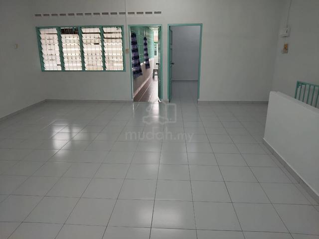 Sewa Tingkat Atas 1