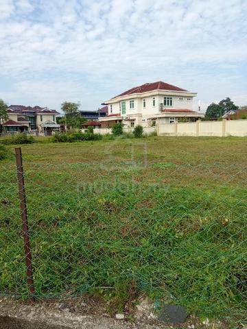 Bungalow lot in Penang Golf Resort 1