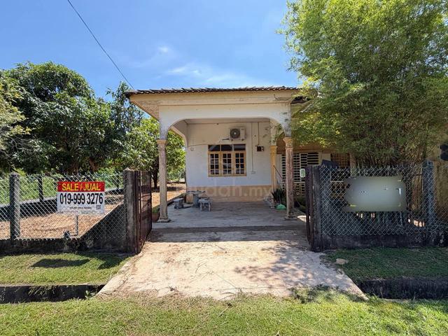 Semi D Alor Tempoyak, Dungun 1