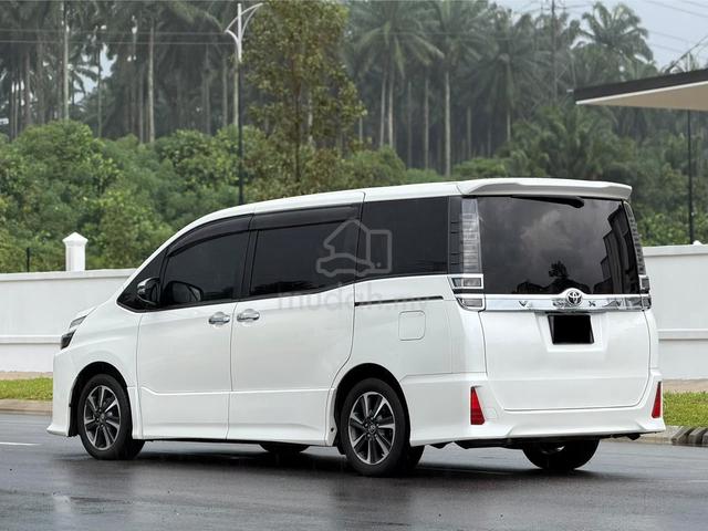 -2018 Toyota VOXY 2.0 ZS KIRAMEKI (A) MPV 7 Seater - 5